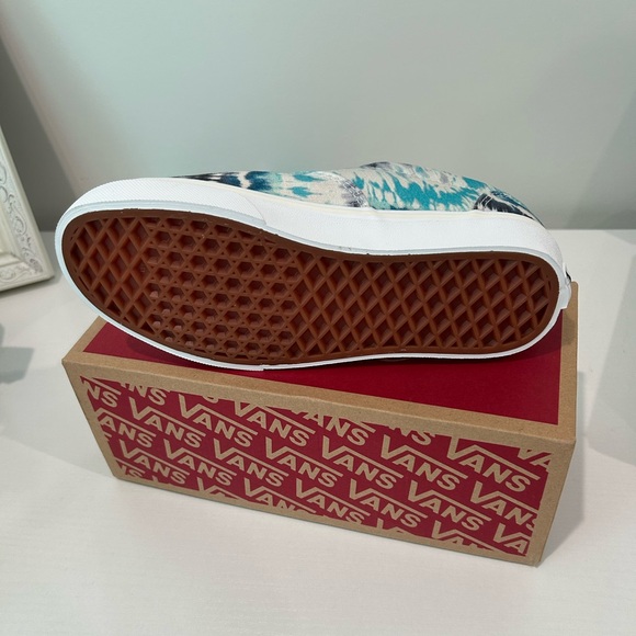 Brand New Doheny Vans - Picture 4 of 5